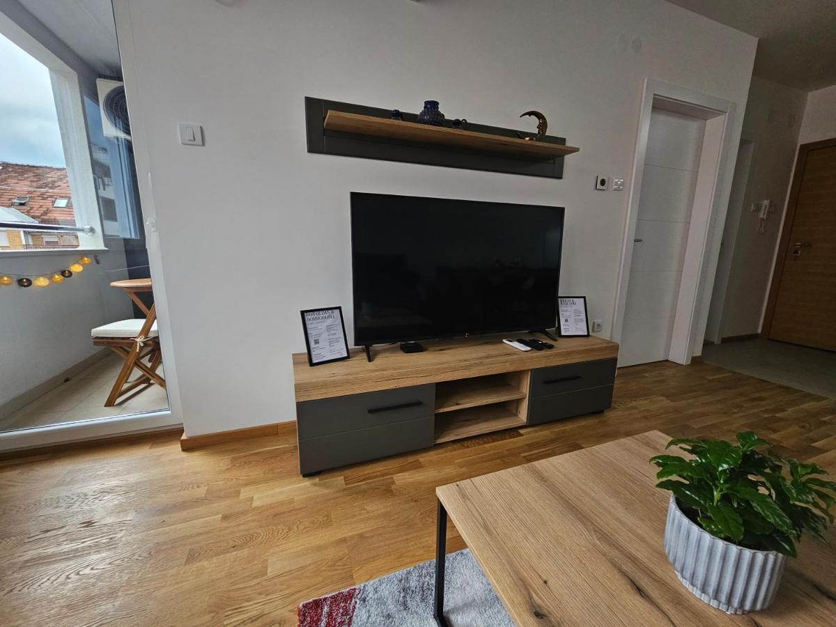 Sun&Moon Apartments Novi Sad Eksteriør billede